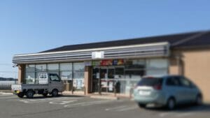 コンビニでの現金払いをストップ!いつまでも現金にこだわらないほうがいい理由