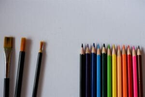 鑑賞するだけじゃない！アート投資を少額ではじめる方法と人気の理由とは？