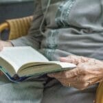 老後資金を準備するならどっち?iDeCo vs 個人年金保険の比較