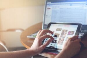 シェアリングサービスって実際どう?暮らしを豊かにするために利用するべき?