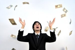 「金持ち喧嘩せず」の意味を履き違えている!?本当の意味や語源とは