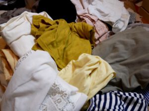 こんまりメソッドは本当に効果的?モノを捨てて自由になる方法【2021年最新版】