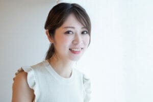 美人は得するの？ルックスによる生涯賃金格差や経済効果について