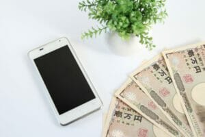 給与のデジタル払いとは?知っておきたメリットやデメリットについて