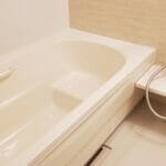 シャワーとお風呂の水道代対決！光熱費を節約できるのはどっち？