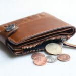 お金かかるの?!ゆうちょで硬貨を預け入れる際に注意したい新たな料金設定について