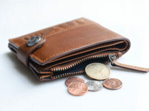 お金かかるの？！ゆうちょで硬貨を預け入れる際に注意したい新たな料金設定について