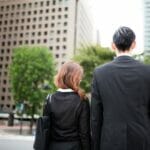 なぜ縮まらない?男女の賃金格差