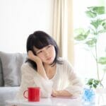 2024年版:【婚活女子必見】一人暮らしと実家暮らしで結婚に有利なのはどっち?