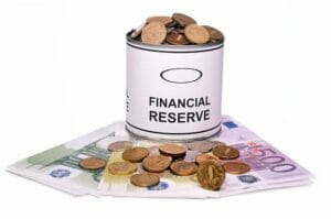 貯金もしたいけど投資もしたい。給料のいくらを投資にまわすのがベスト？