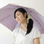6月の湿気で梅雨型熱中症に!重症化すると脳の機能に後遺症が