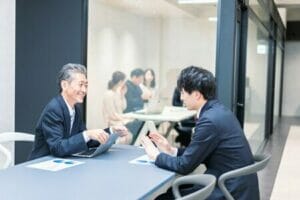 40歳~50歳代「就職氷河期」の貯蓄額はいくら?ロスジェネ世代は人事評価制度に不満を持つ傾向も